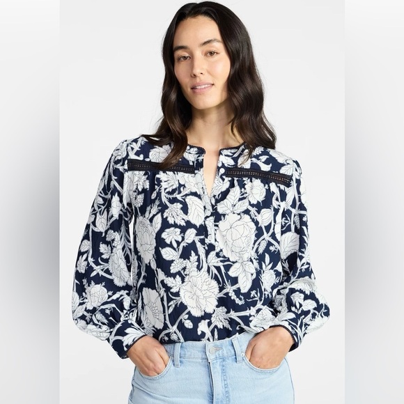 Time and Tru Tops - Time and Tru Women's XXXL Navy Floral Lace Yoke Shirt Long Sleeve Blouse NWT